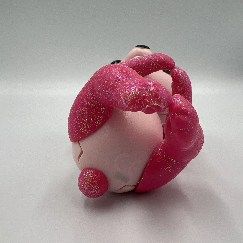 Fingerlings Glitter Panda - Polly Pink - Interactive Collectible Baby Pet